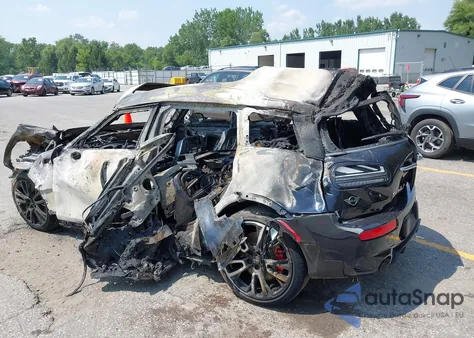 2021 Mini Clubman John Cooper Works z USA, uszkodzony, nr VIN WMWJZ9C06M2P32943